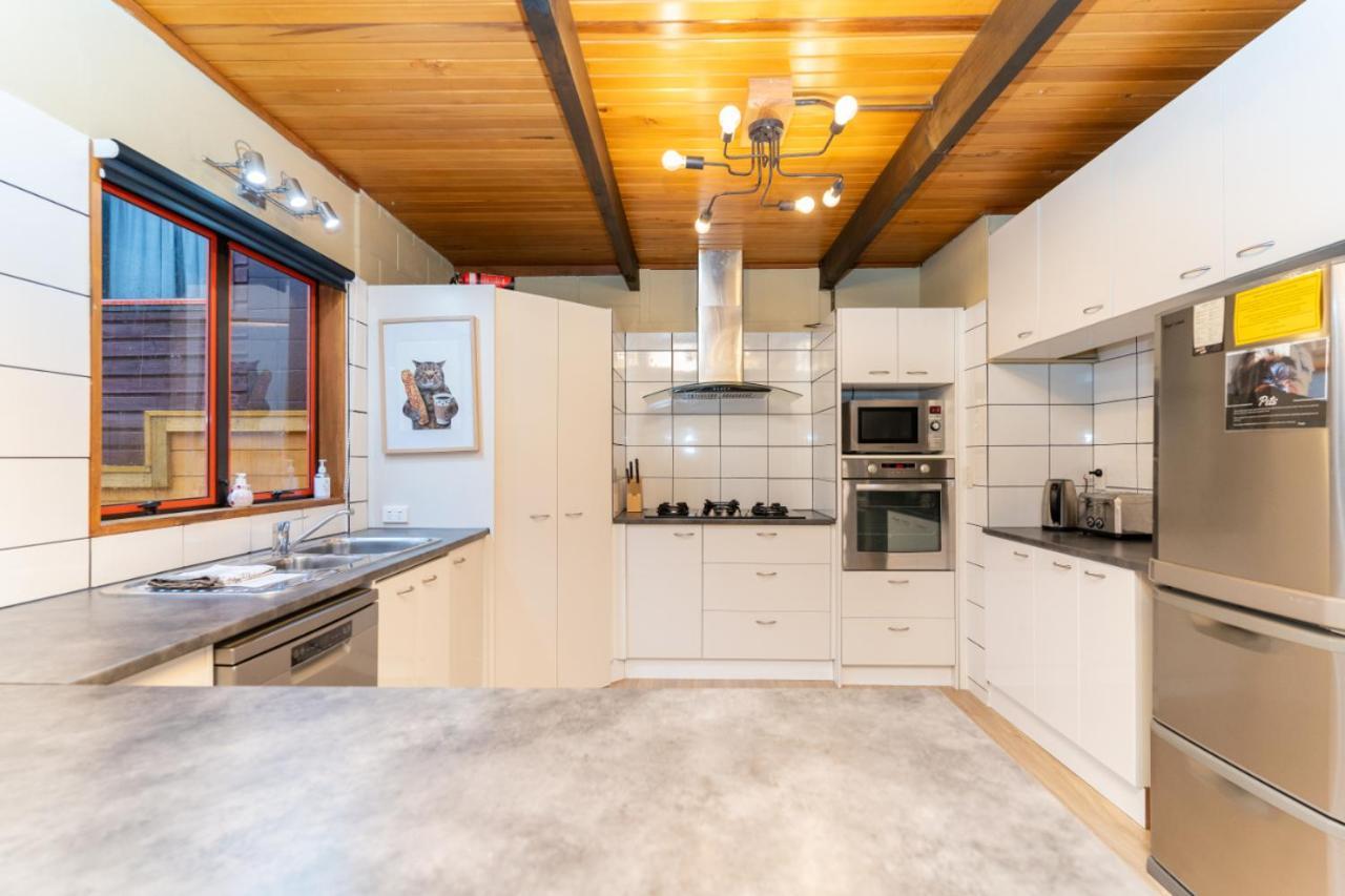 42A Alpine Avenue Villa Ханмер Спрингс Екстериор снимка
